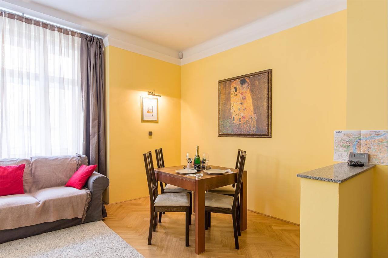In Heart Of Prague - 2Br 2Ba Elegant Downtown Apt Buitenkant foto