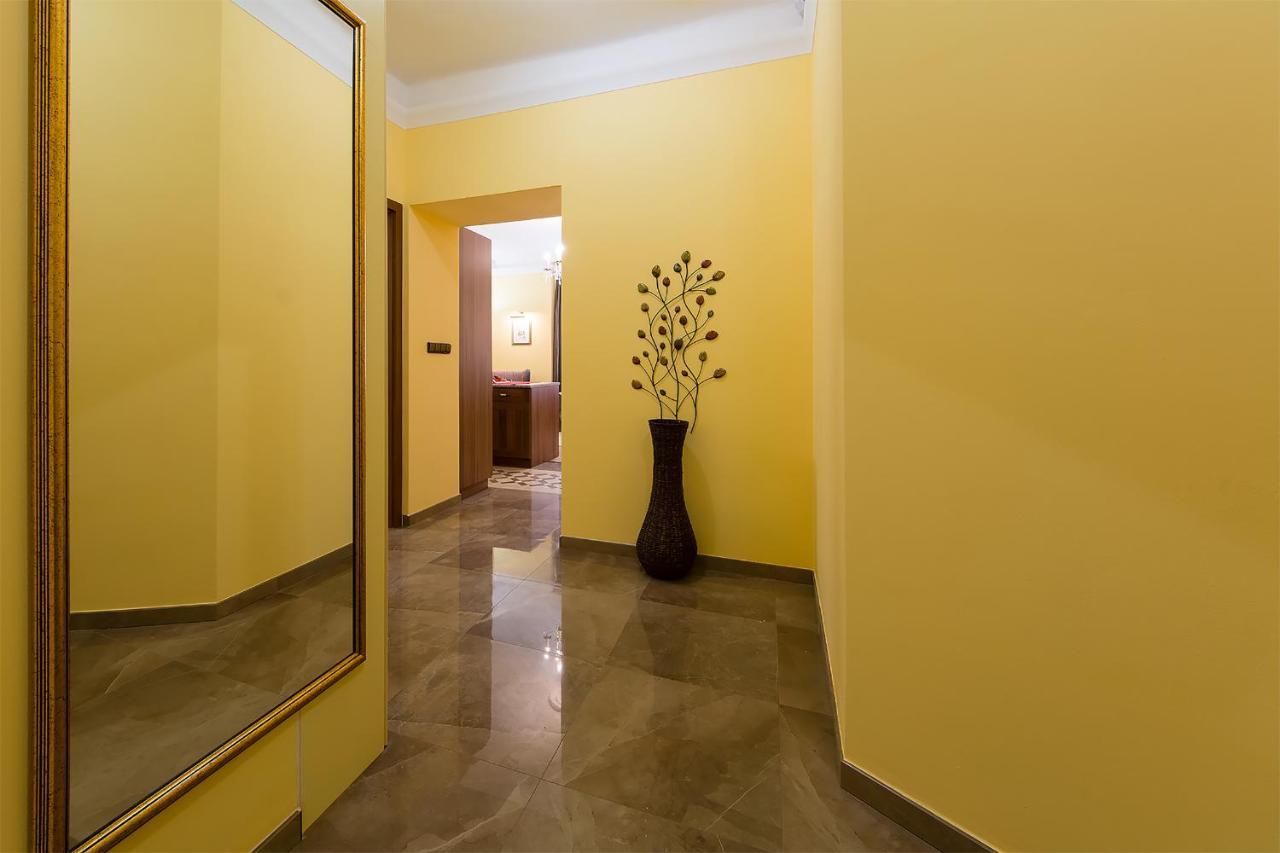 In Heart Of Prague - 2Br 2Ba Elegant Downtown Apt Buitenkant foto