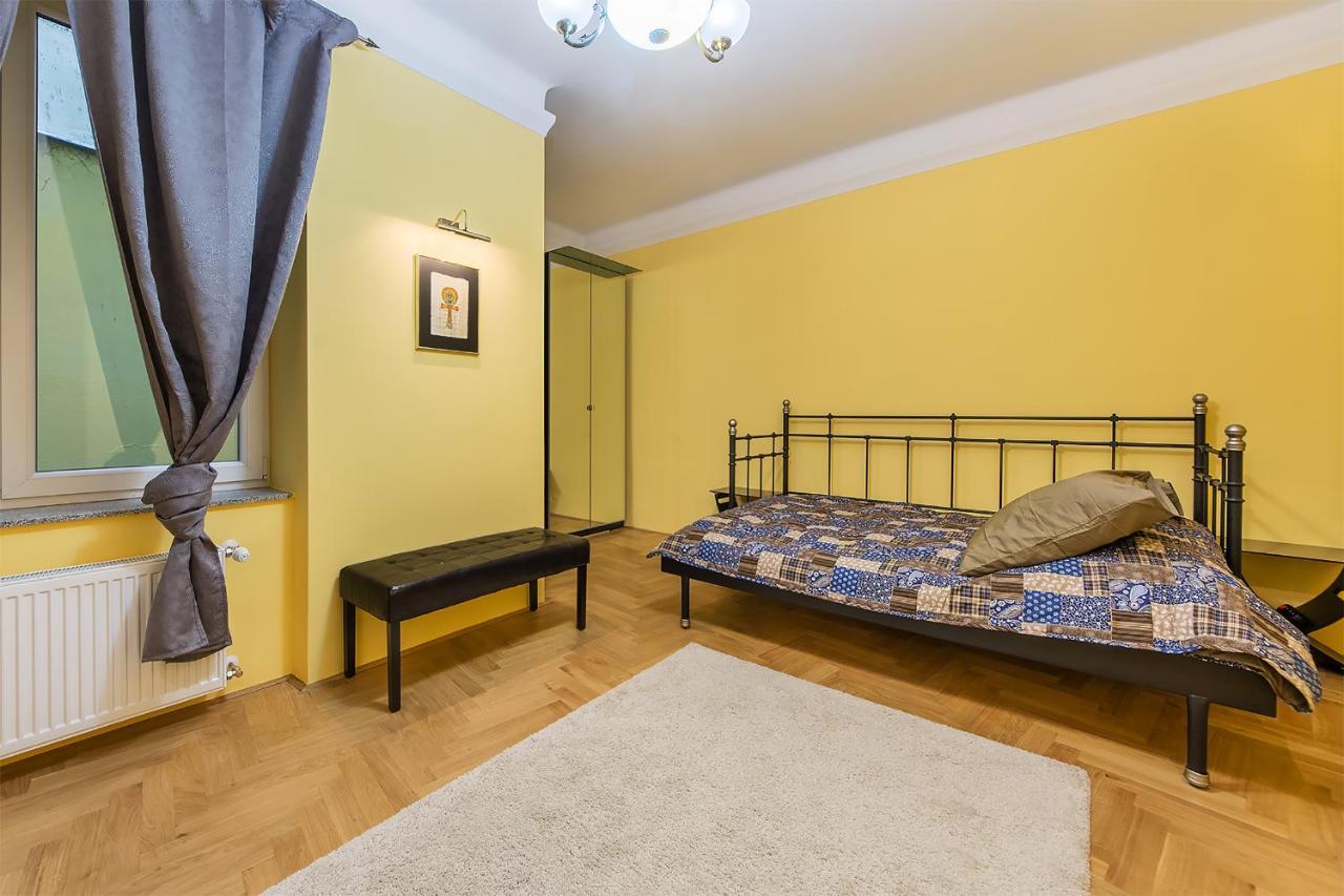 In Heart Of Prague - 2Br 2Ba Elegant Downtown Apt Buitenkant foto