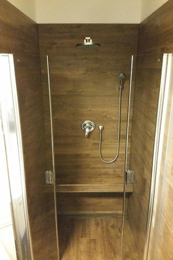 In Heart Of Prague - 2Br 2Ba Elegant Downtown Apt Buitenkant foto