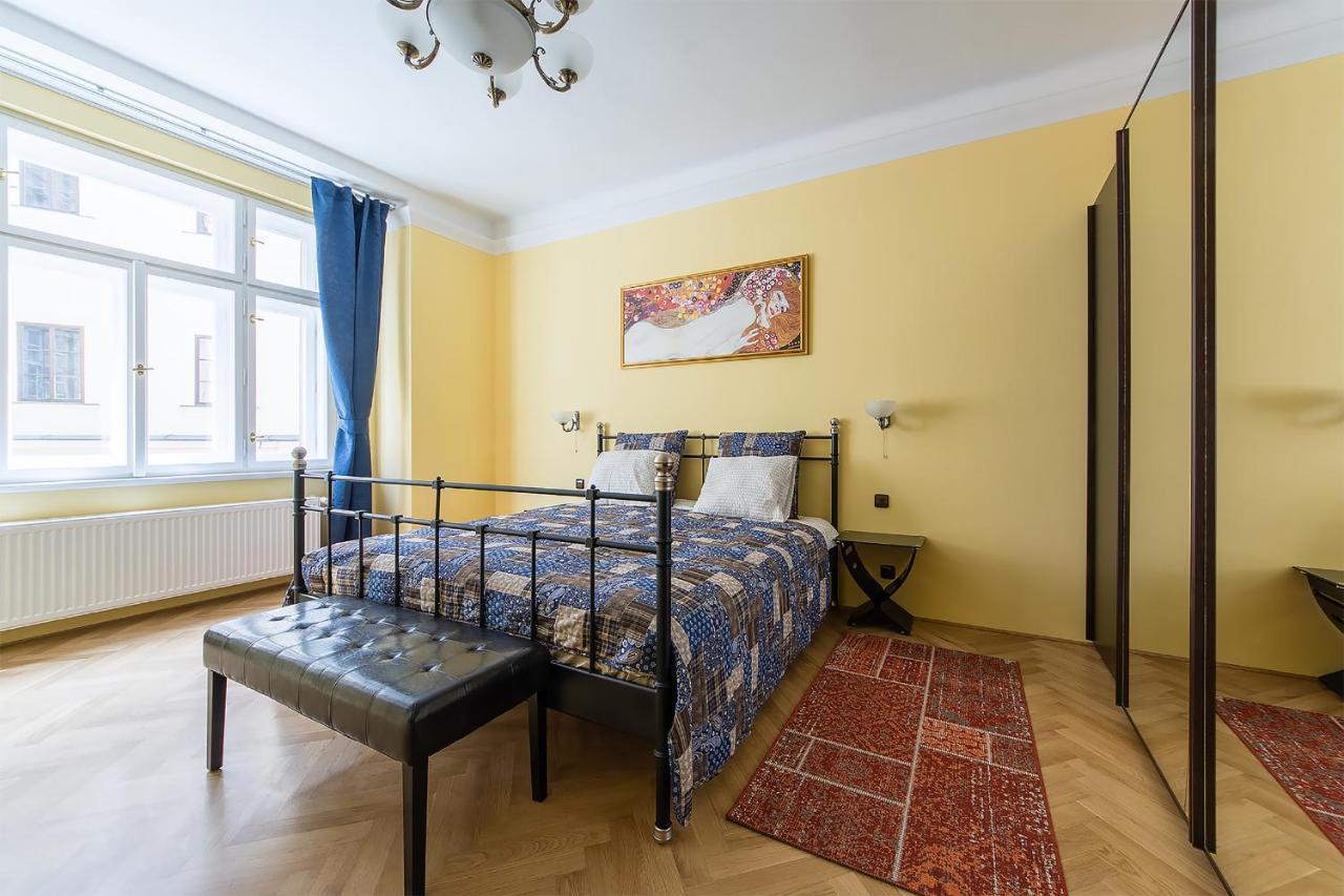 In Heart Of Prague - 2Br 2Ba Elegant Downtown Apt Buitenkant foto