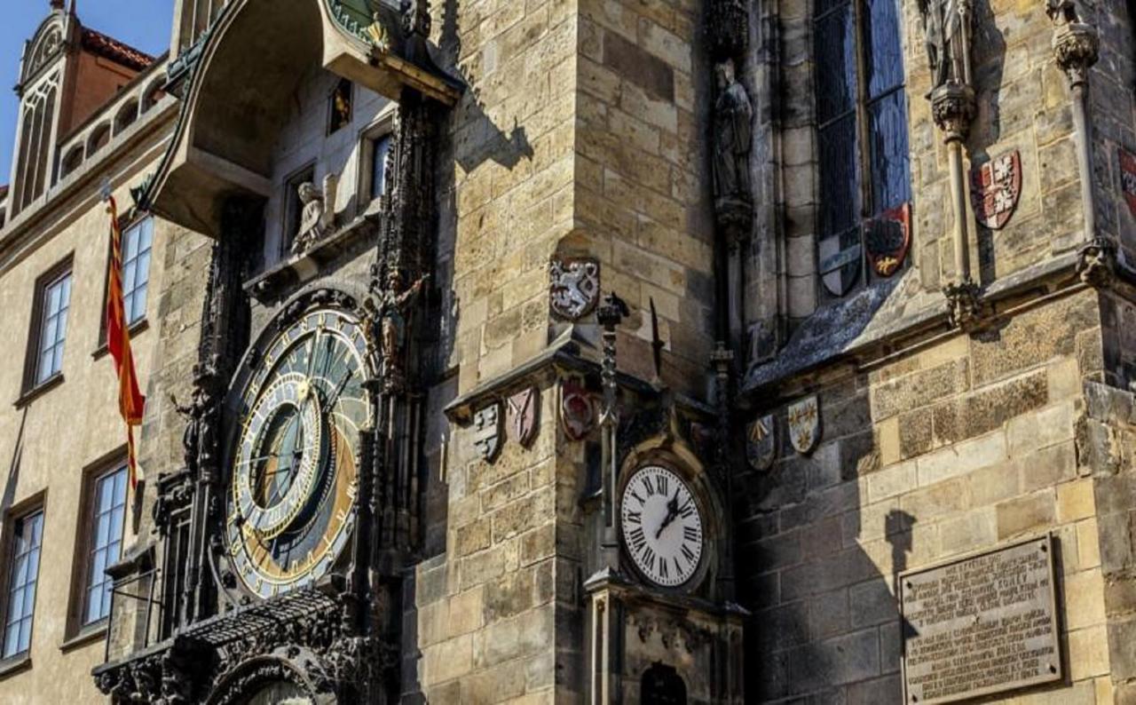 In Heart Of Prague - 2Br 2Ba Elegant Downtown Apt Buitenkant foto